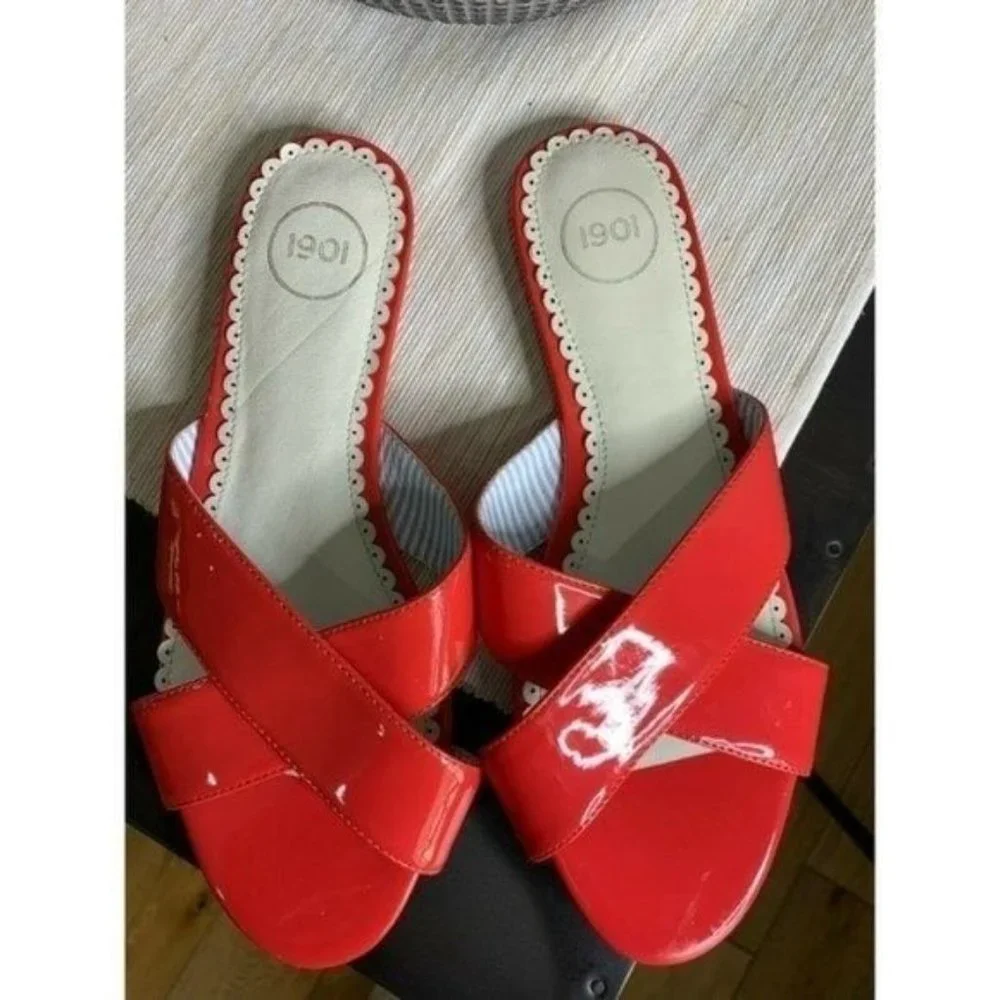 1901 Bryers Cross Band Slide Sandal - Picture 8 of 10